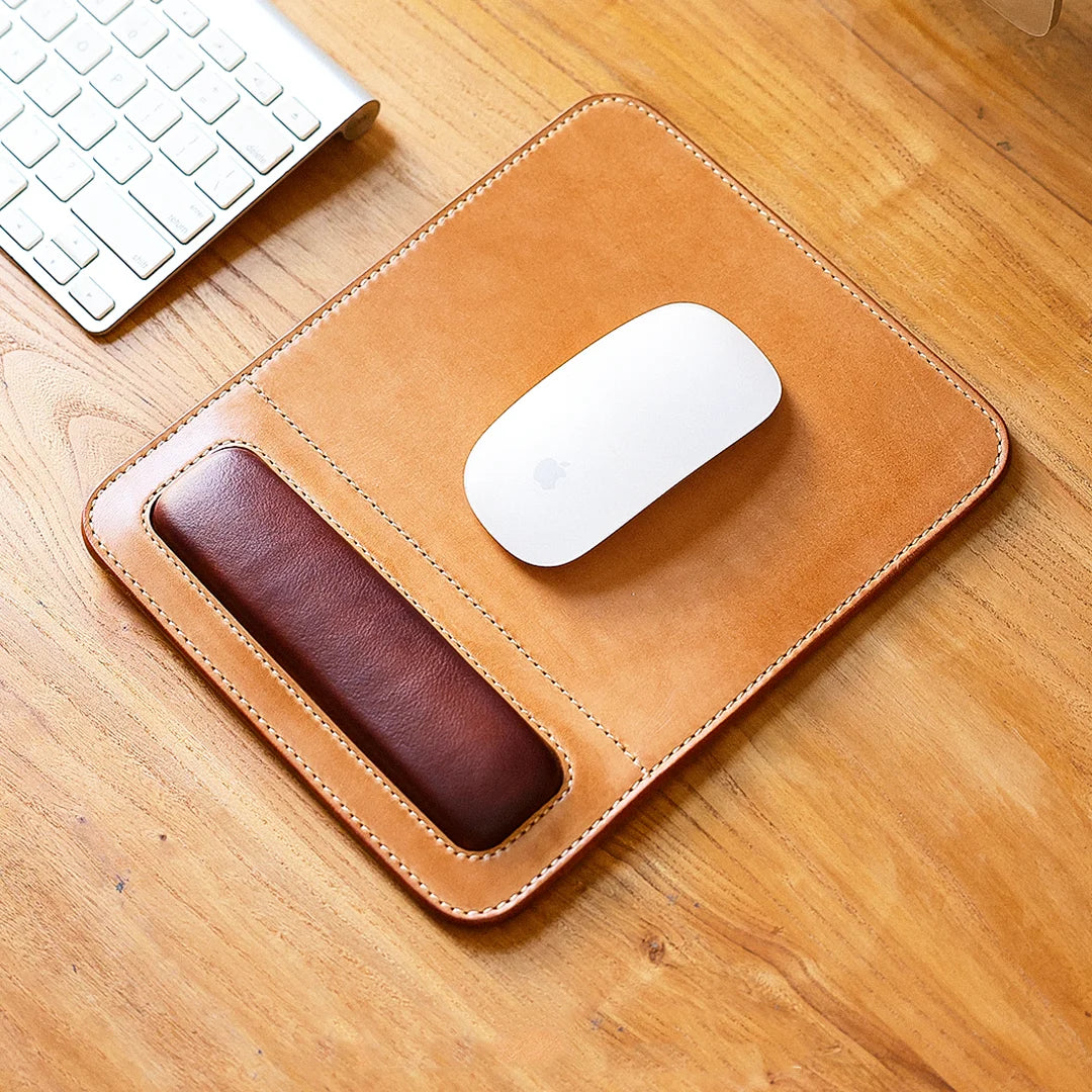 PREMIUM LEATHER MOUSE PAD